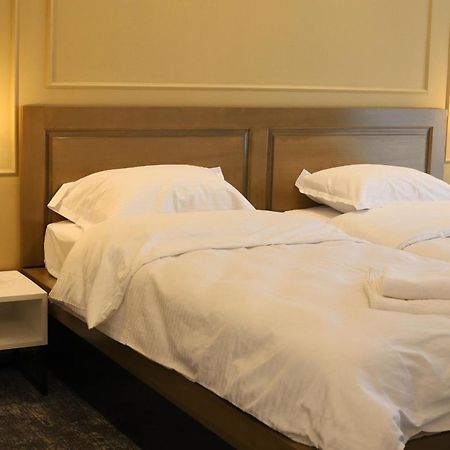Hotel Padesul Făget Eksteriør billede