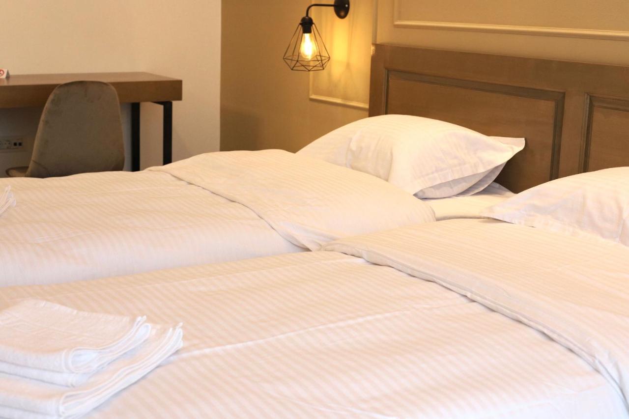 Hotel Padesul Făget Eksteriør billede